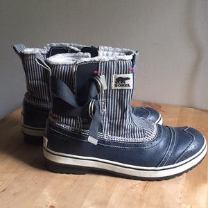 Never worn Sorel waterproof boots